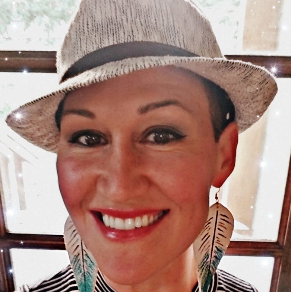 Meet your Posher, April